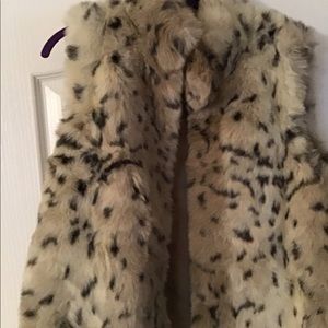 Faux fur vest size Medium